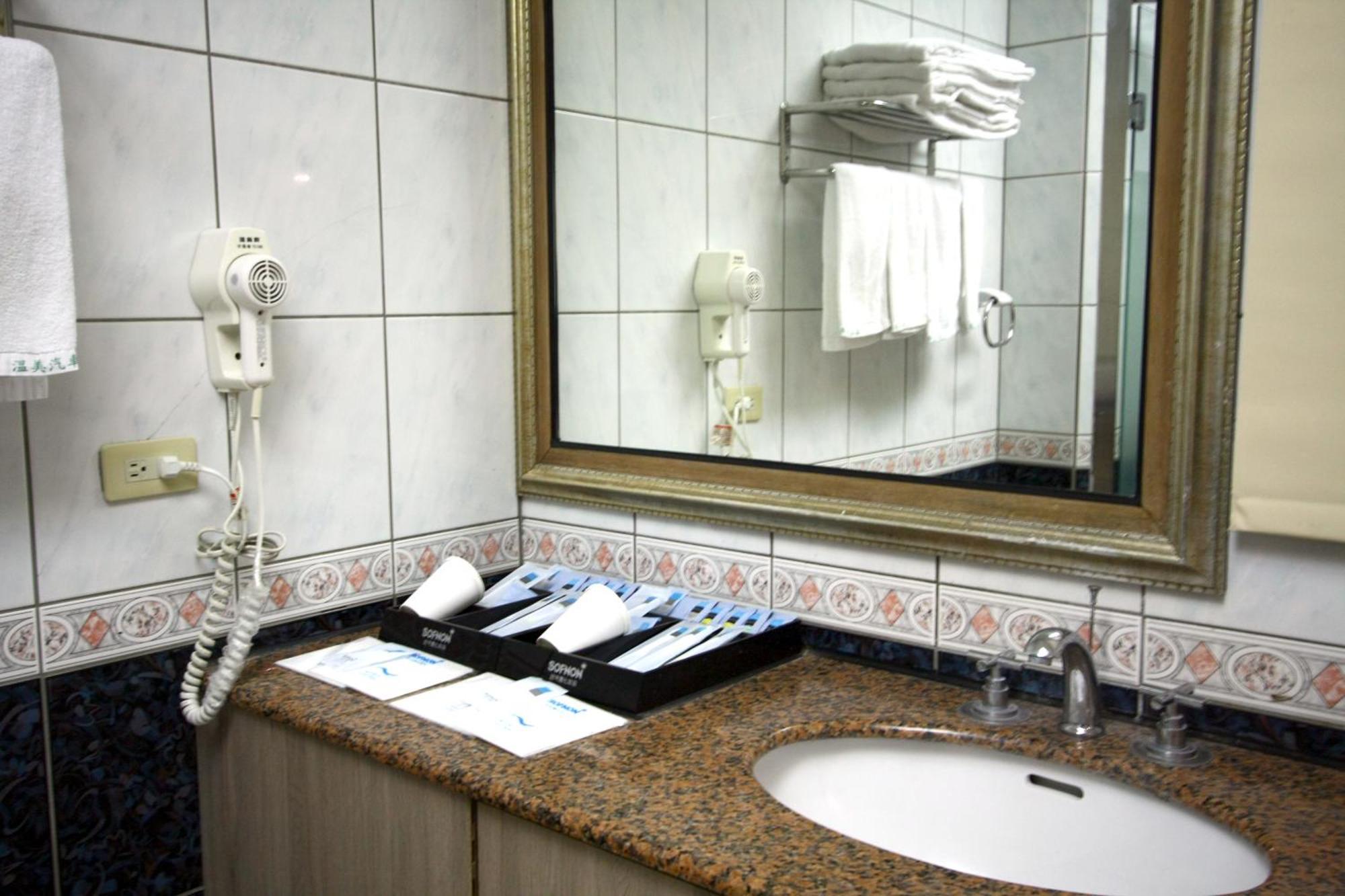 Wen Mei Motel Nantou Extérieur photo